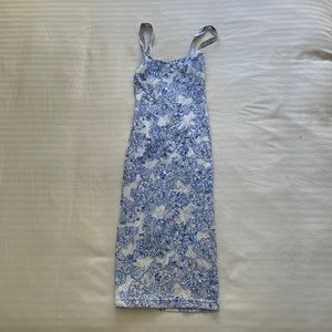 Body on American apparel dress